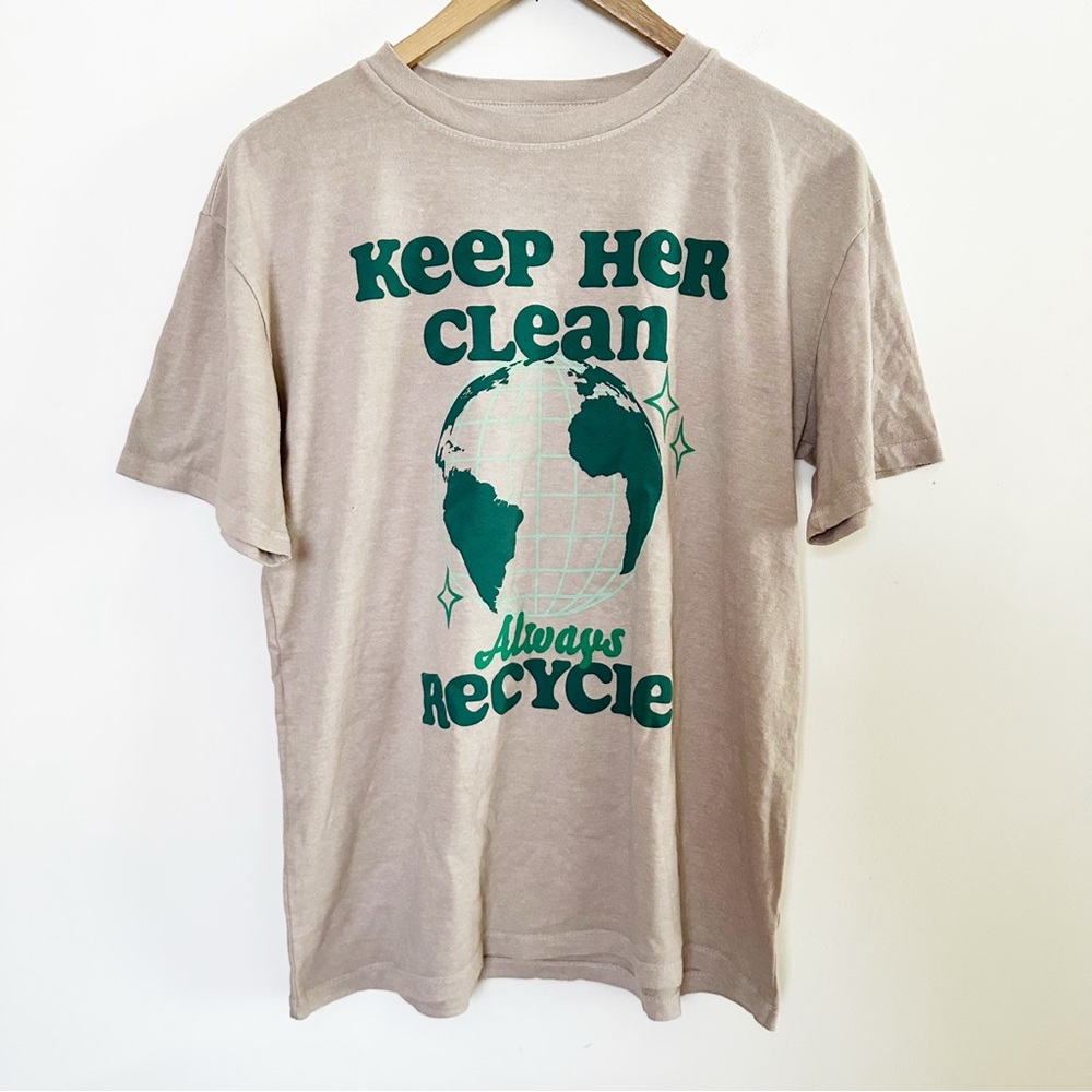 URBAN OUTFITTERS DESERT DREAMER ALWAYS RECYCLE TEE T-SHIRT - Picture 5 of 8